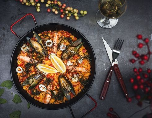 Paella photo on the table