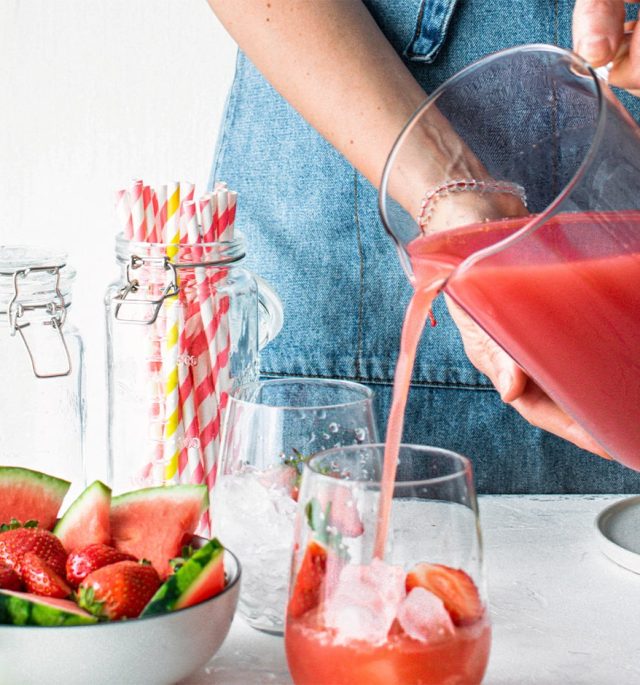 strawberry-watermelon-lemonade-juice-step-by-step