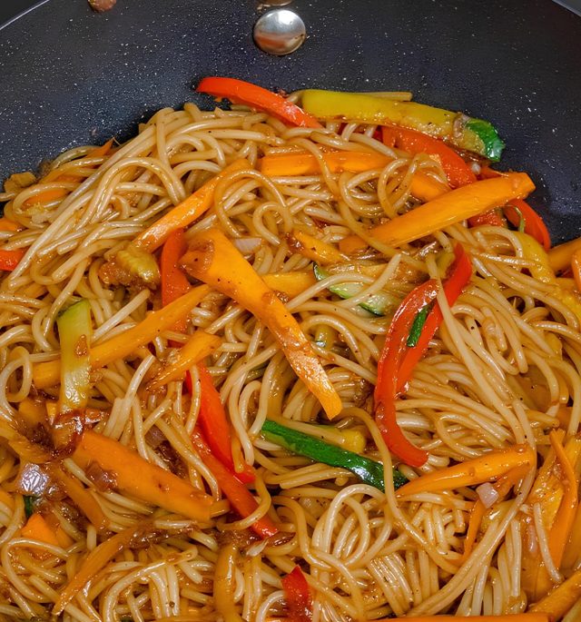 vegetable spaghetti in pann
